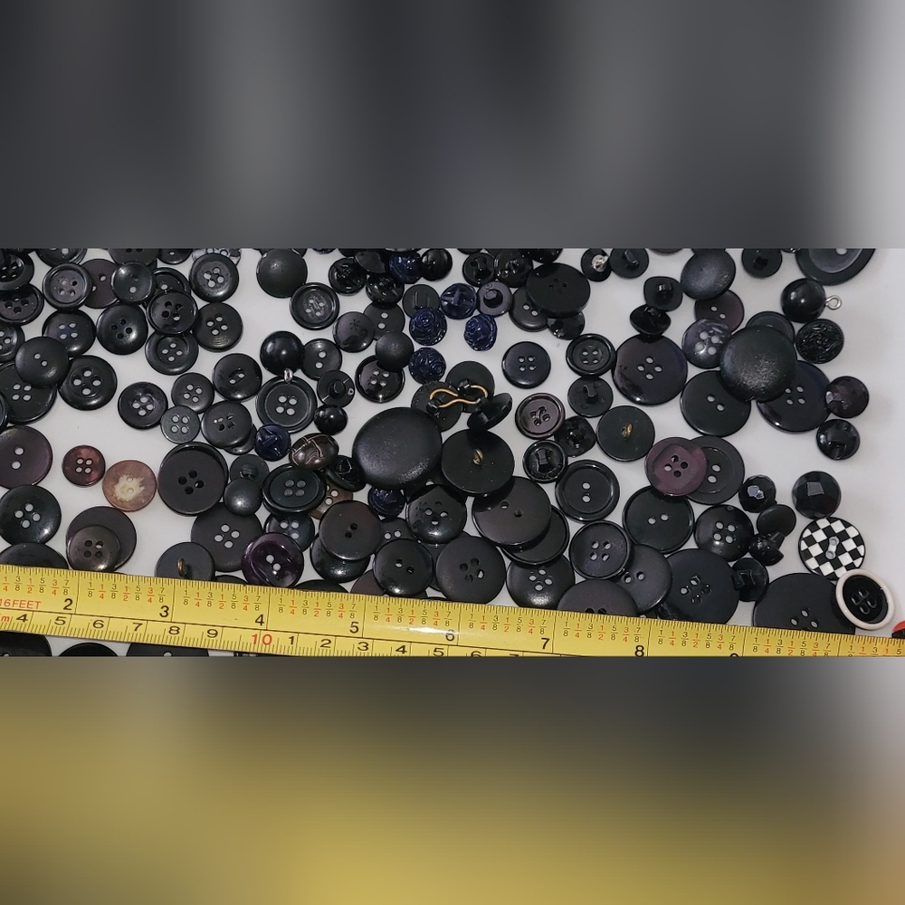 Assorted Black Buttons Collection โ โ โ bulk Lot - Picture 11 of 11